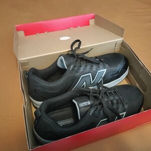 New Balance shoes Evolve Alloy toe